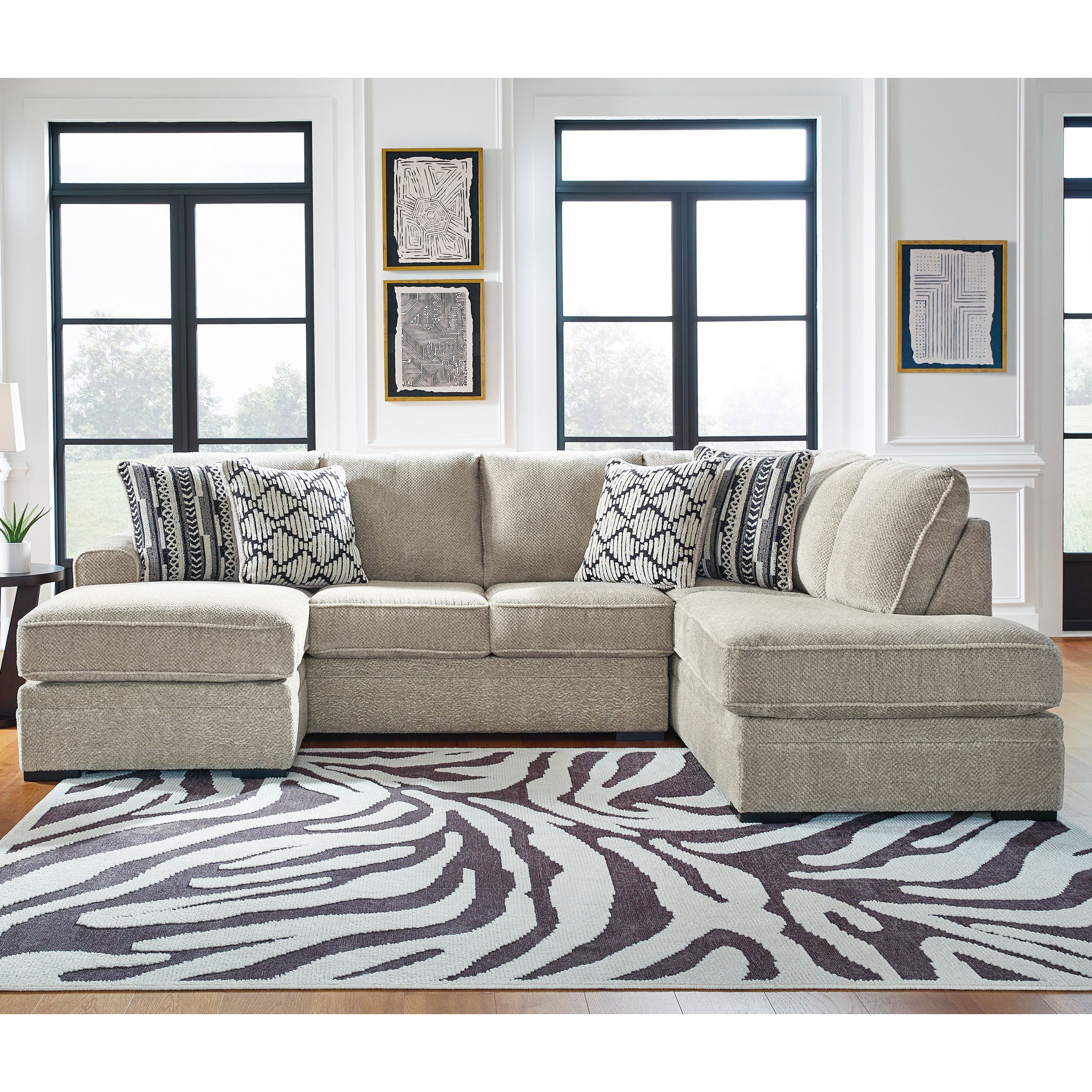 Calnita Sectional