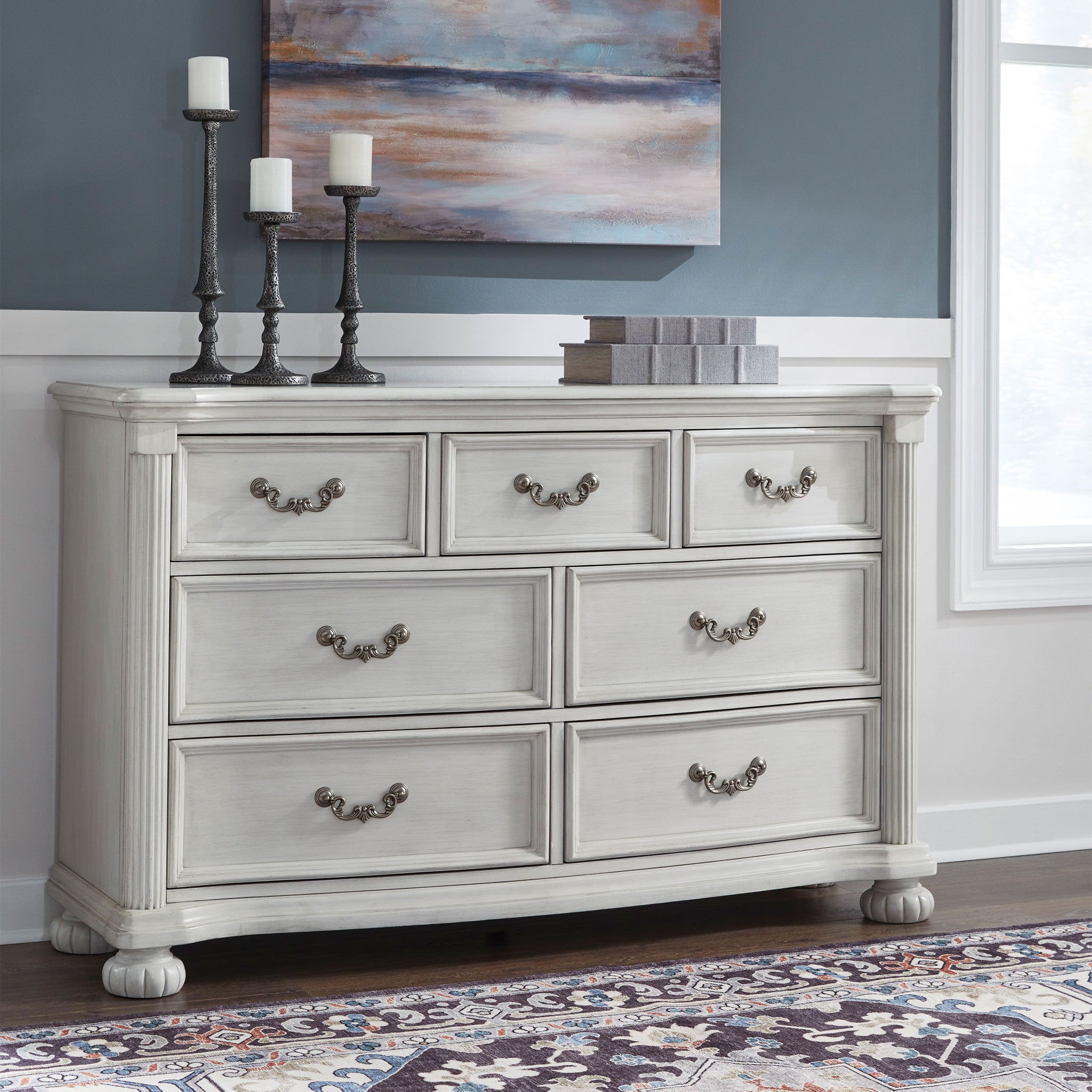 Montelaine Bedroom Set