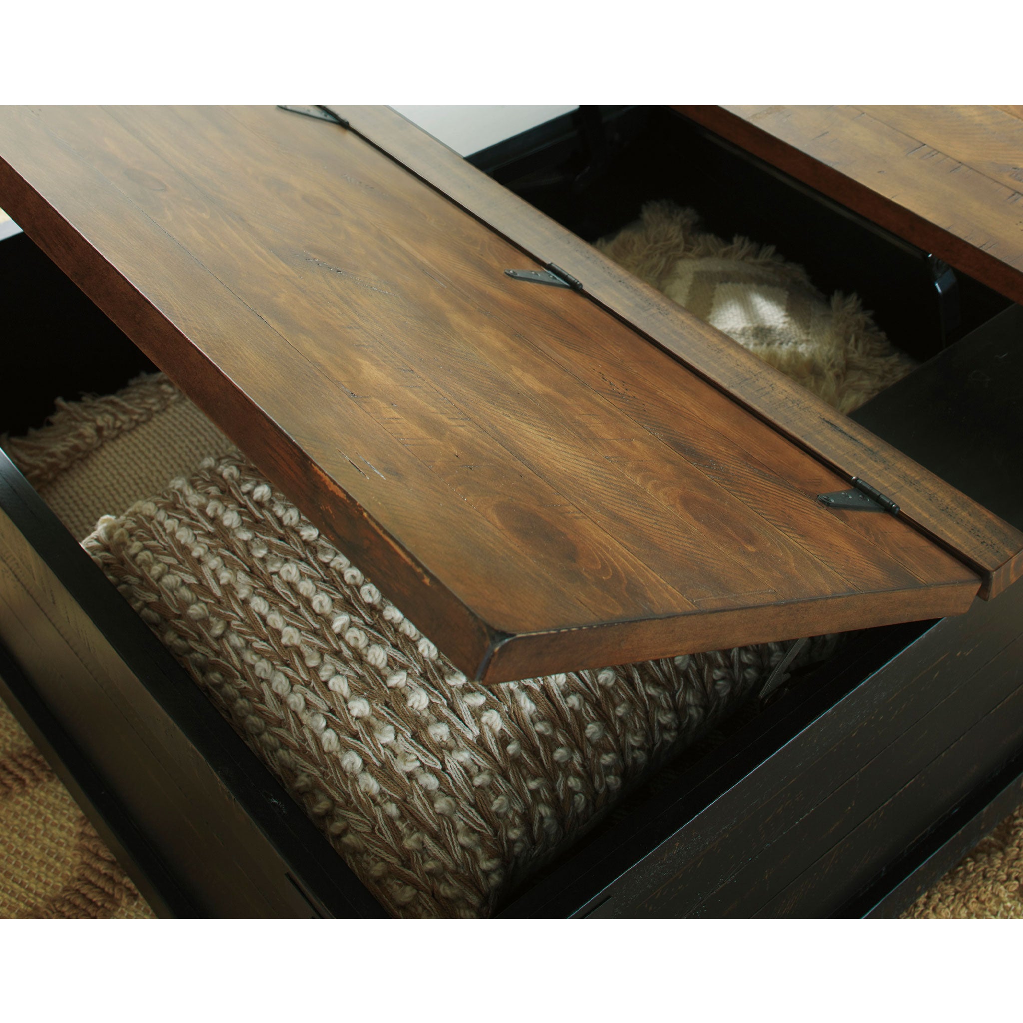 Valebeck Lift Top Cocktail Table