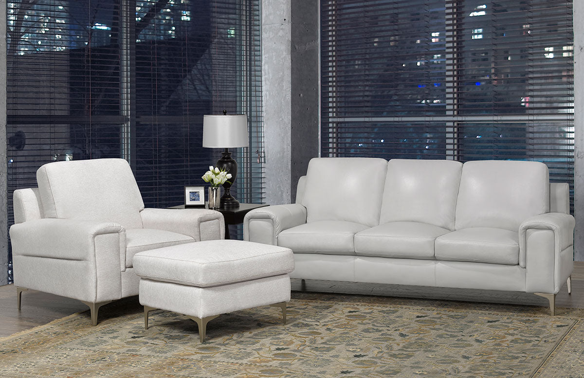 Plaza Loveseat