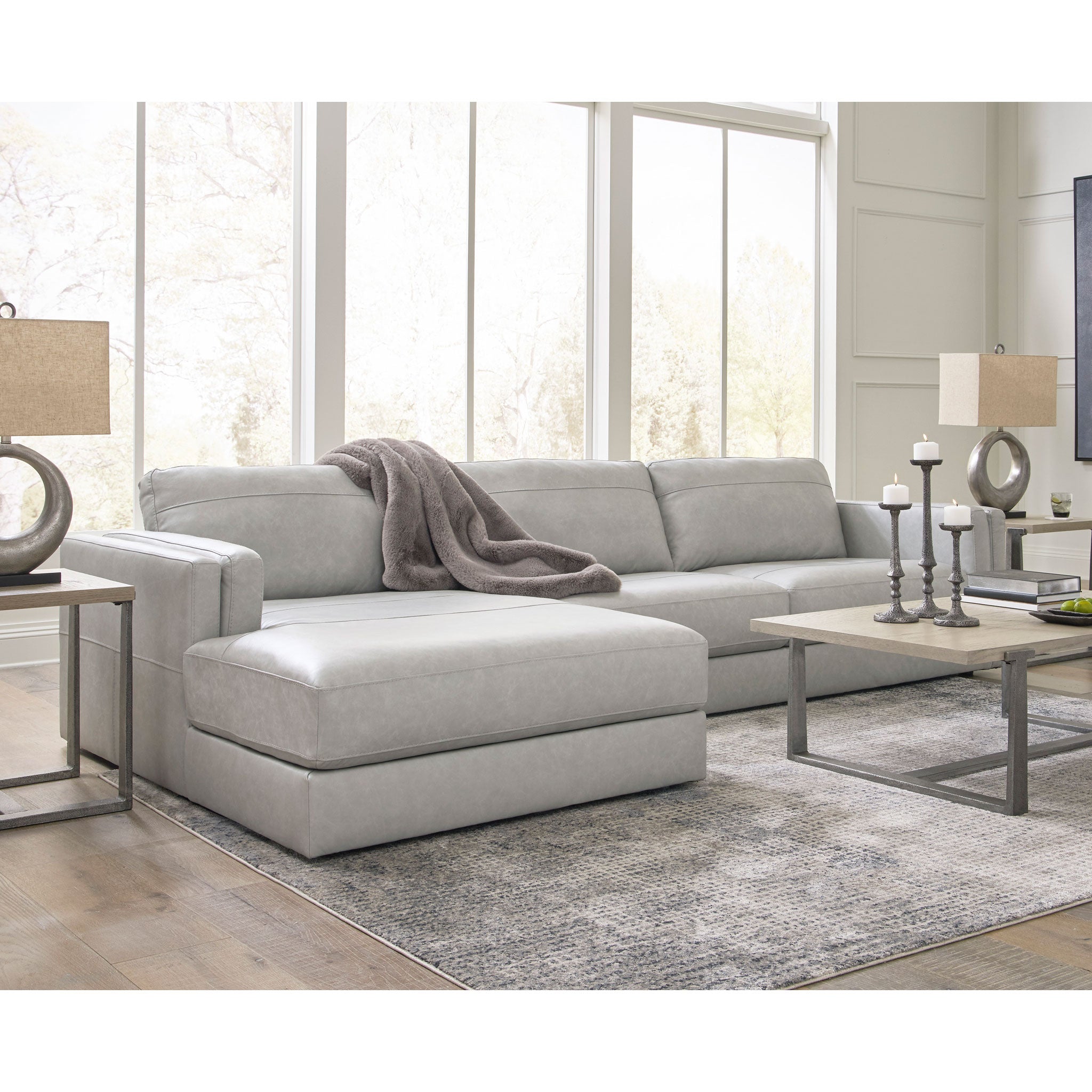 Amiata 2-Piece Sectional with Chaise