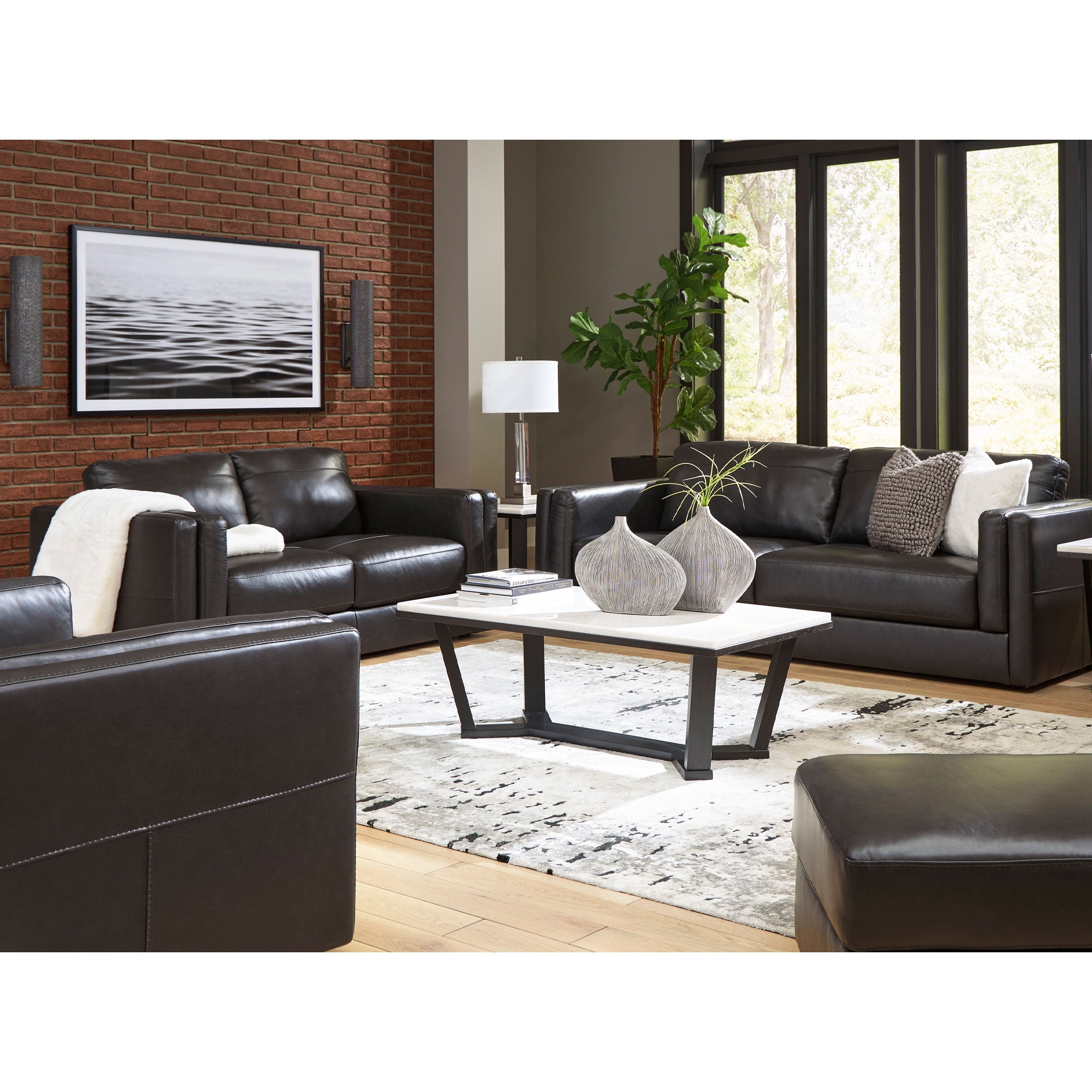 Amiata Loveseat