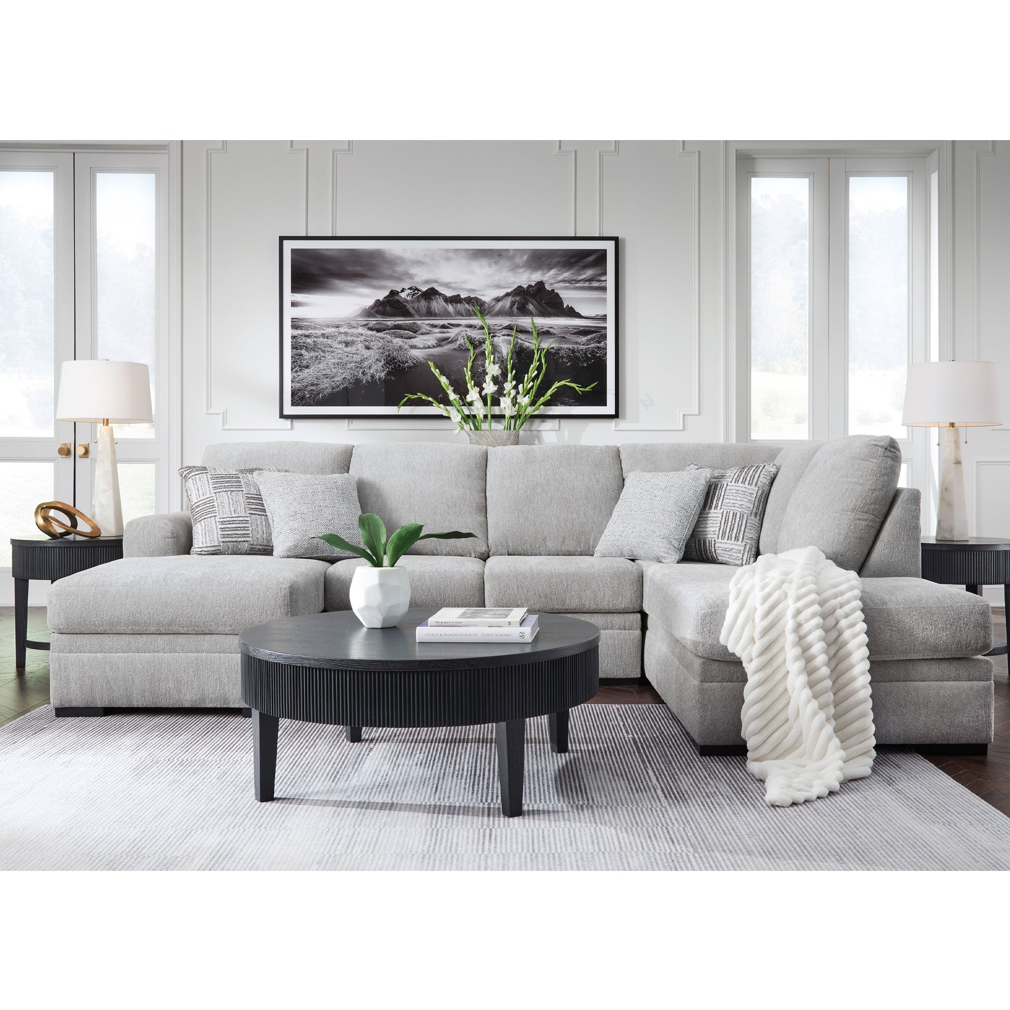 Gabyleigh 2-Piece Sectional with Chaise