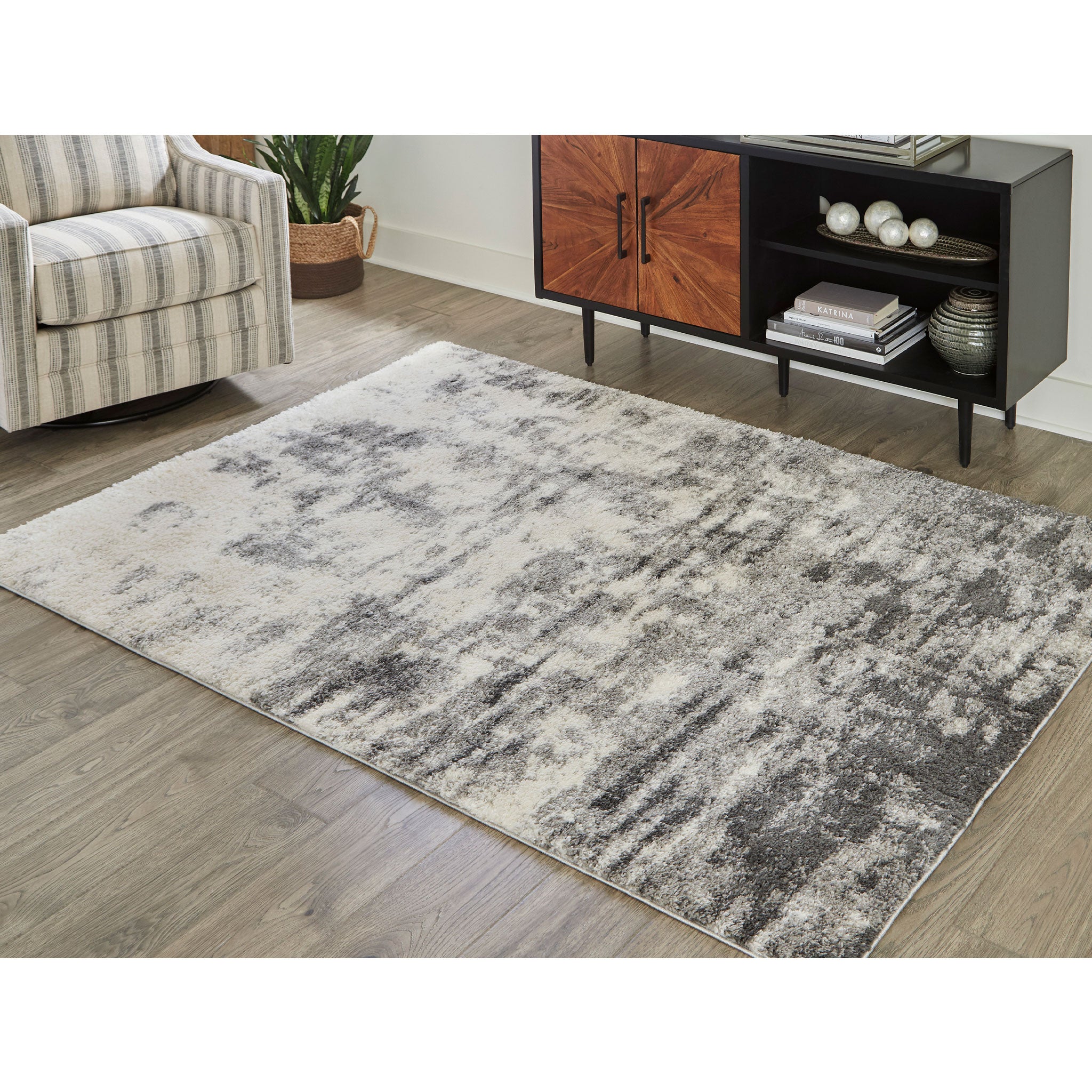 Gerdie 8x10 Rug