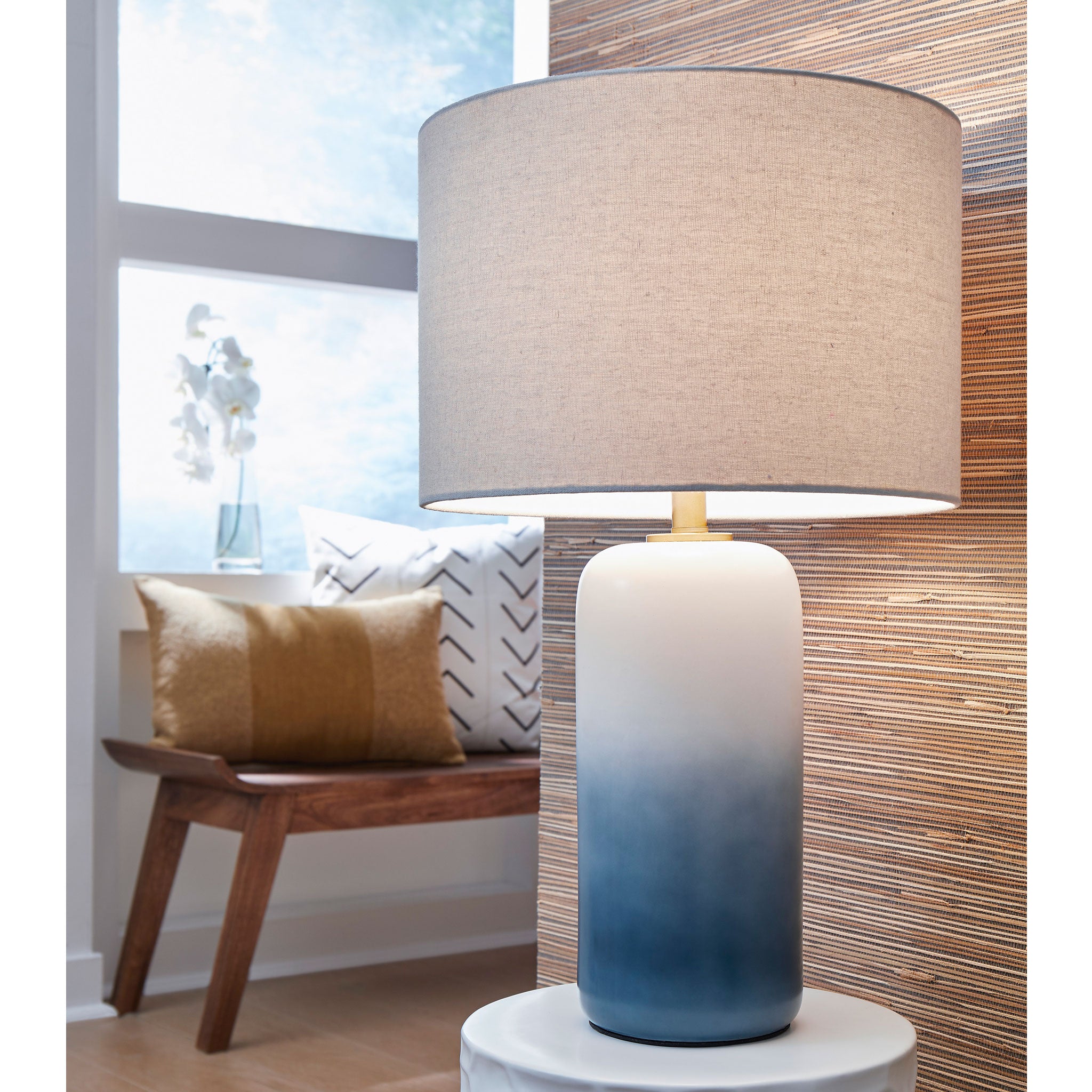 Lemrich Ceramic Table Lamp