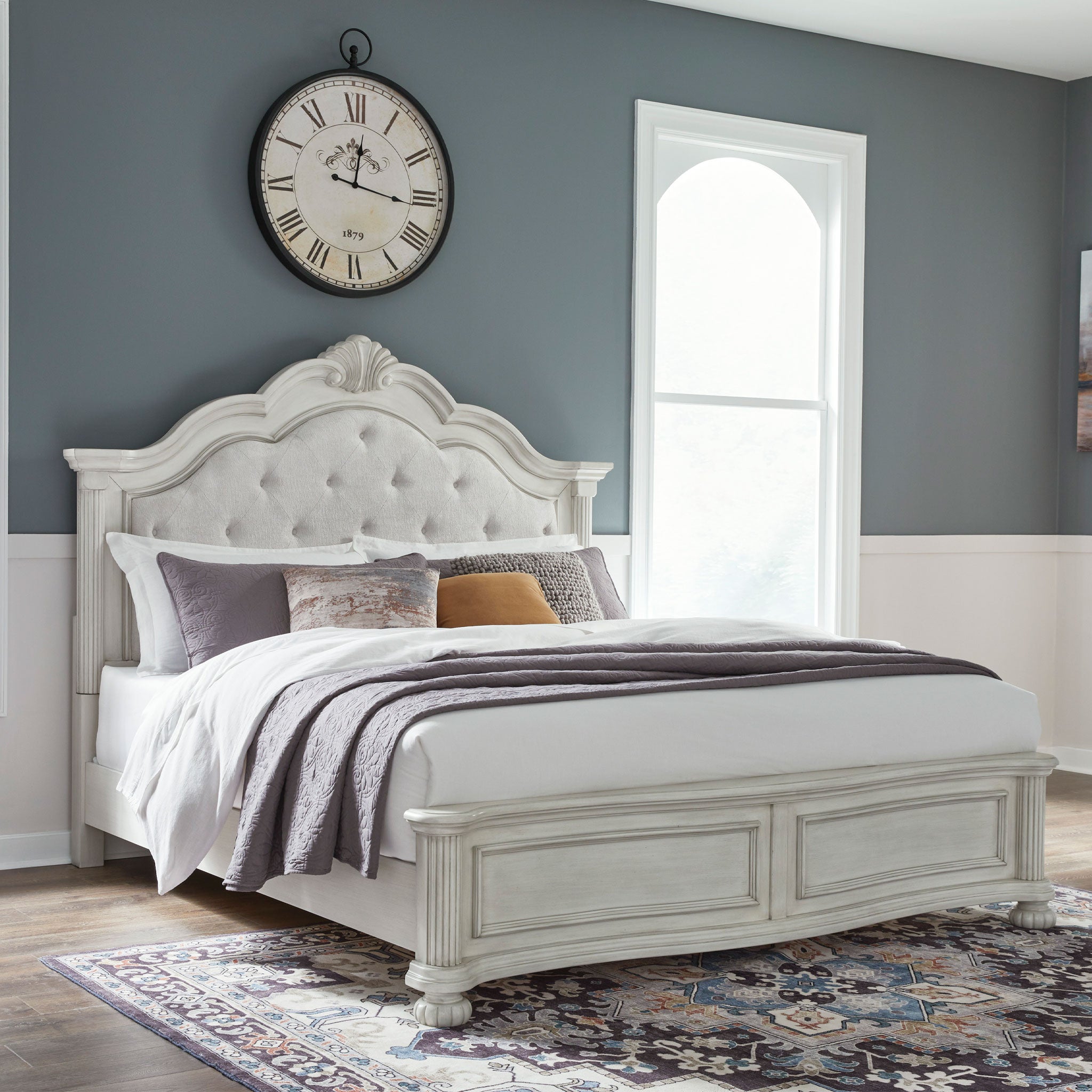 Montelaine Upholstered Panel Bed