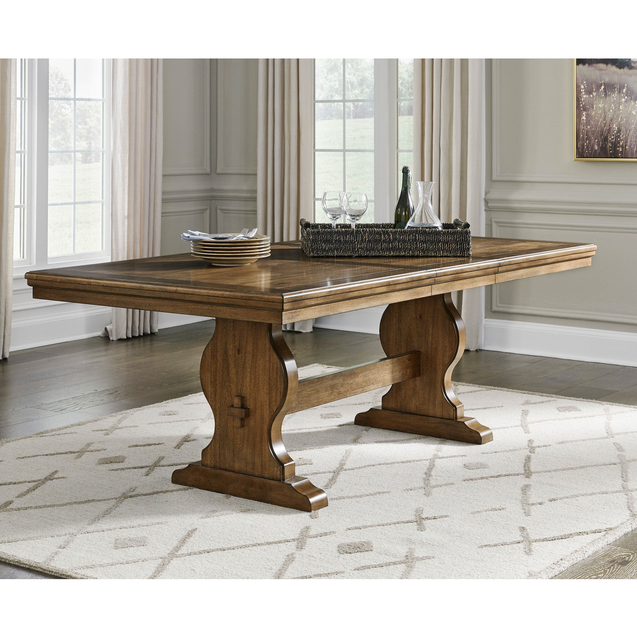 Sturlayne Dining Room Set